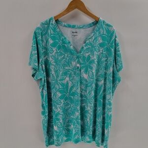 Blair Pullover Blouse Size 3X  green White Floral Print Stretch Front Button